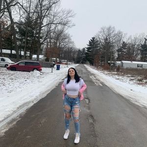 Meet your Posher, Ava